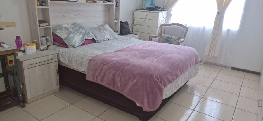 To Let 2 Bedroom Property for Rent in Belthorn Estate Western Cape